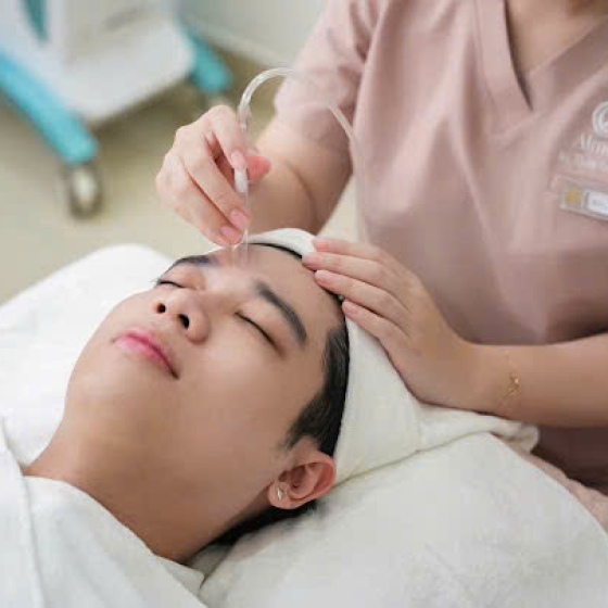 Chăm Sóc Da Mụn Chuẩn Y Khoa